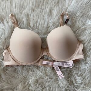 Victoria's Secret Light Beige Bra